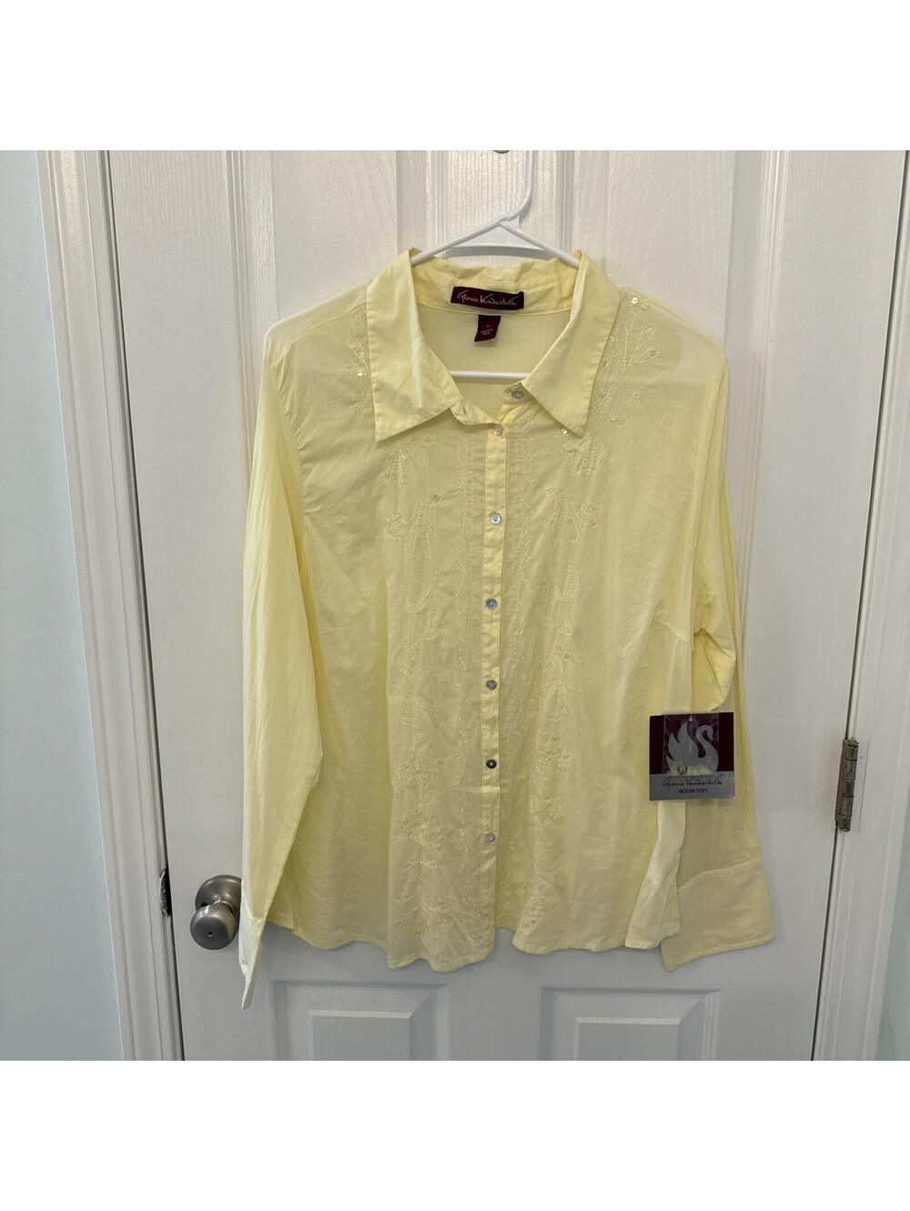 Gloria Vanderbilt Woman’s Long Sleeve  Yellow Woven Top Size XL *NEW* With Tags